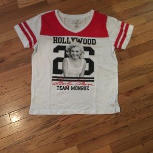 ⚡️FLASH SALE⚡️Marilyn Monroe T-shirt XL